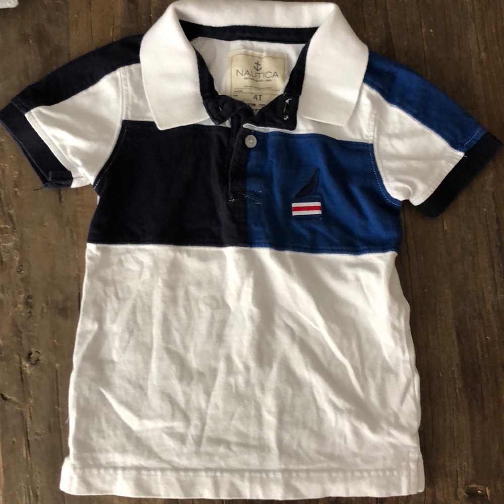 🎈 4 for $15 🎈 nautica T-shirt